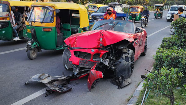 bmw car crashed in delhi