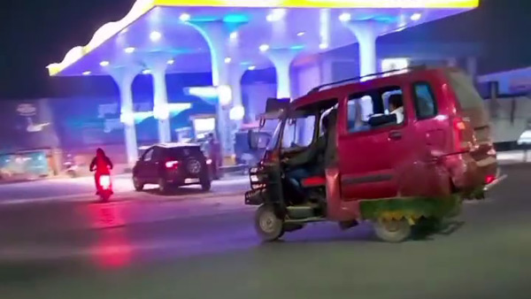 maruti wagonr with 3 wheels