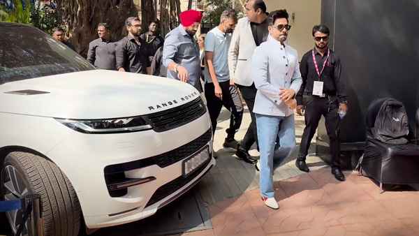 Aparshakti Khurana s Range Rover Sport Aparshakti Khurana s Range Rover Sport