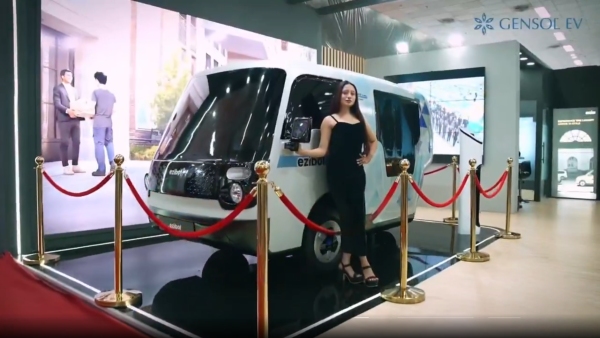 Gensol ev ezibot e-three-wheeler at bmge 2025