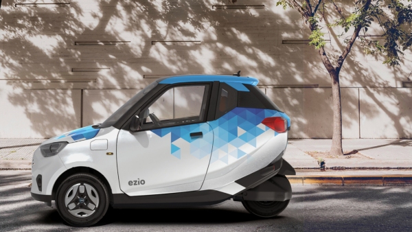 Gensol ev ezio e-three-wheeler