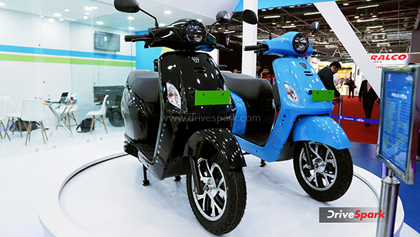 Eblu feo z and dx scooters launched at auto expo
