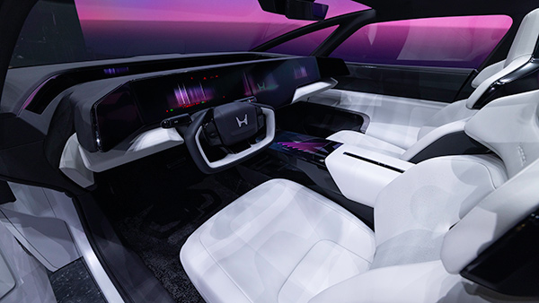 Honda o saloon interior