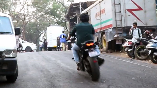 Kanwar Dhillon Spotted In Kawasaki Ninja 1000SX Kanwar Dhillon Spotted In Kawasaki Ninja 1000SX