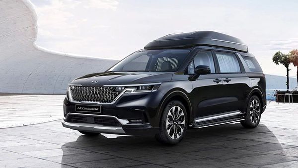 Kia Carnival Hi Limousine