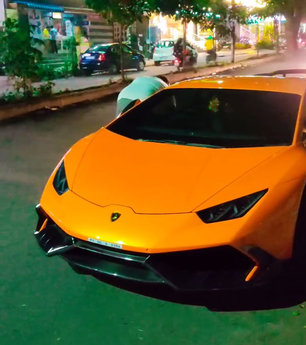 man washes lamborghini huracan supercar man washes lamborghini huracan supercar