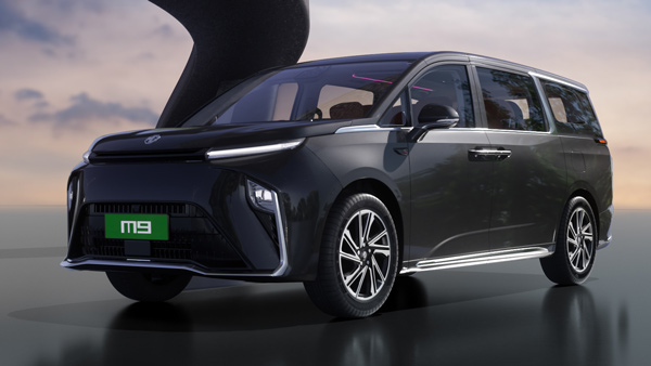 electric cars at auto expo