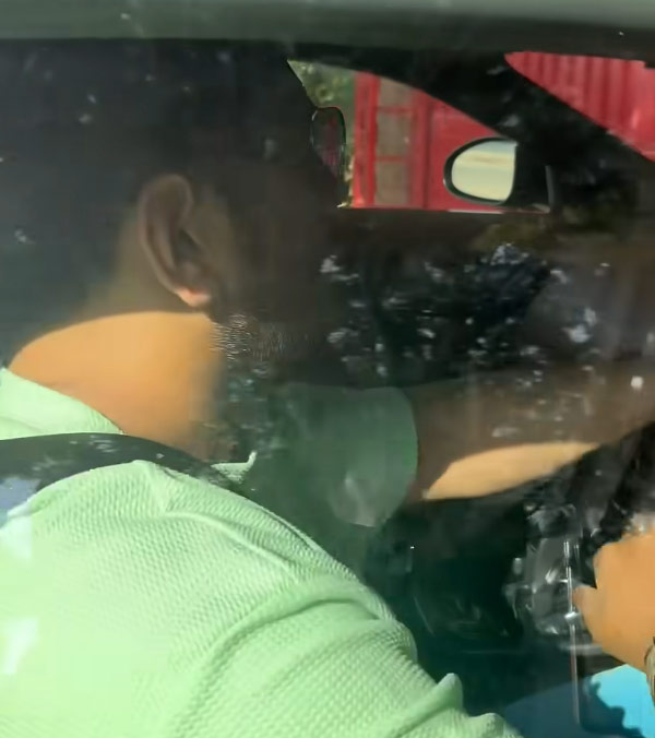 dhoni spotted with his jaguar