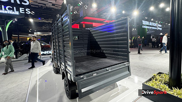 tata unveils ace flex fuel