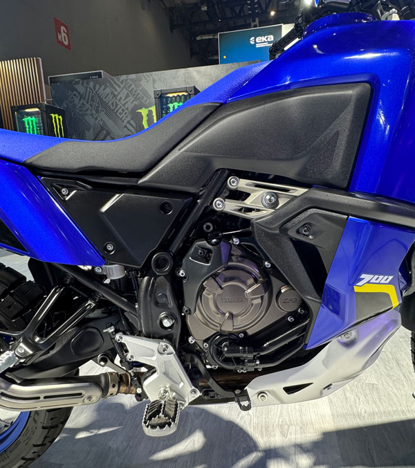 Yamaha tenere 700 side view