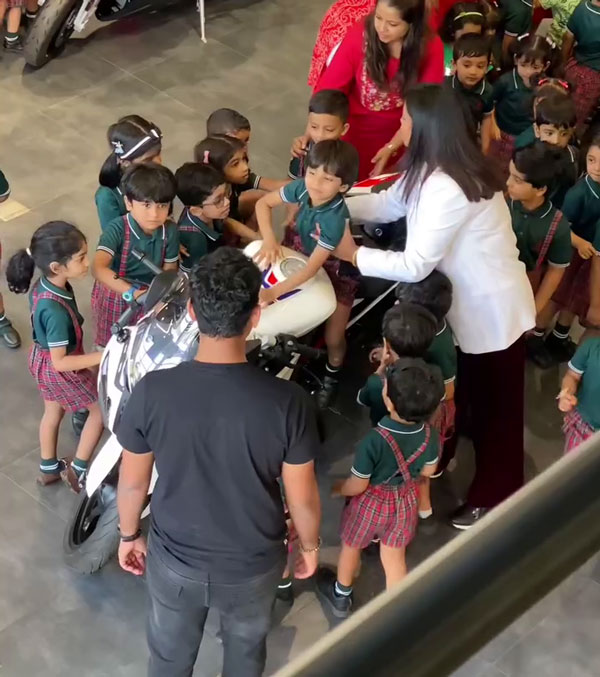 valentine s day special at showroom