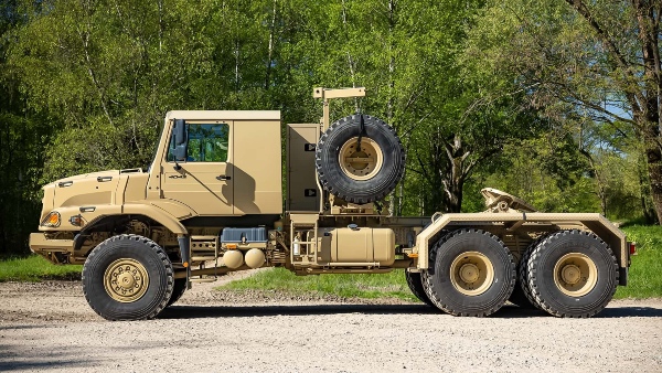 Mercedes zetros truck side view