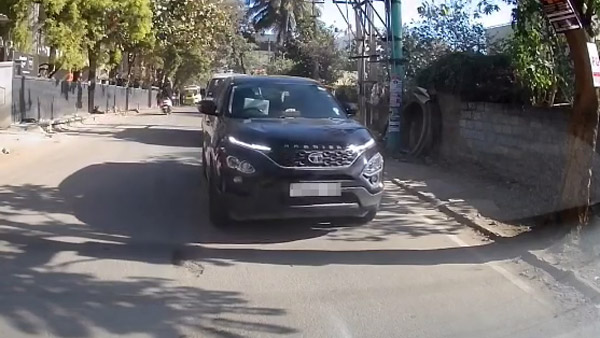 harrier car driver with laptop