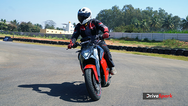 Ultraviolette F77 Superstreet Review