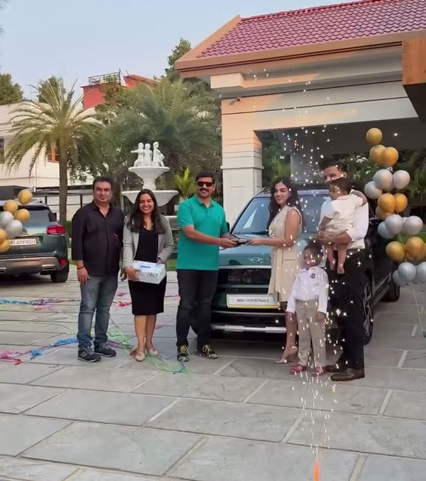 amitha jobin buys mini countryman