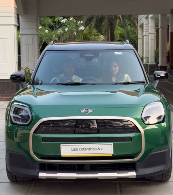 amitha jobin buys mini countryman