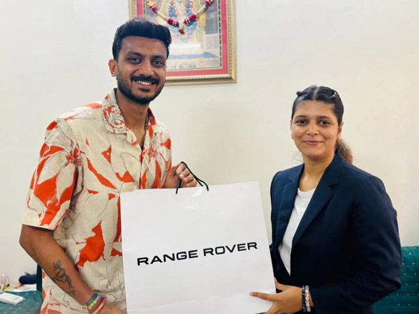 Axar Patel Range Rover Autobiography