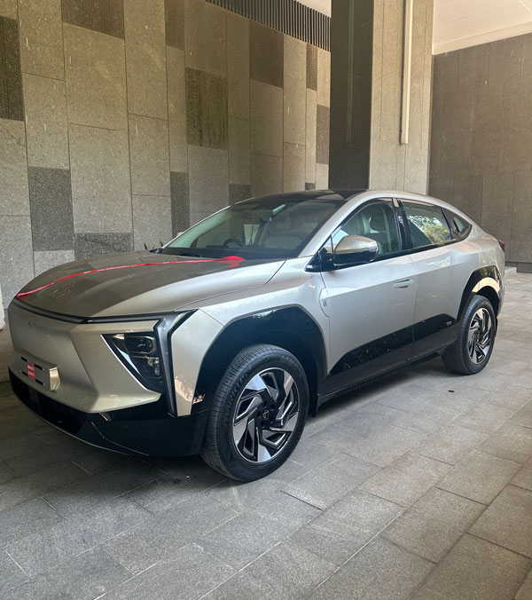 former mahindra ceo buys car