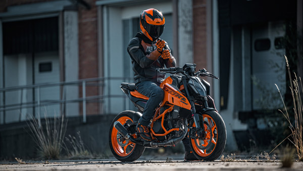 ktm 390 duke launch soon