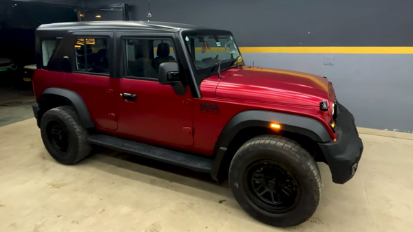 thar roxx in red black