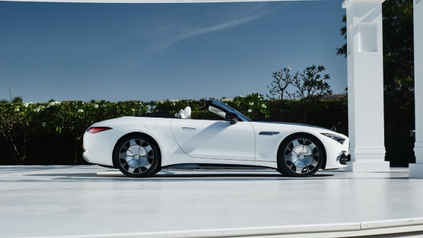 Mercedes-maybach sl 680 launched