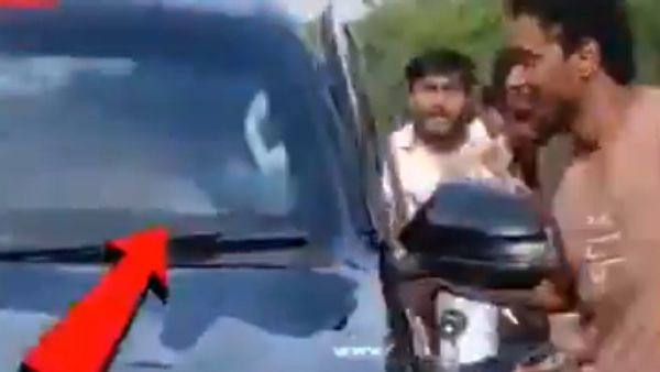 Vijay Car Door Video