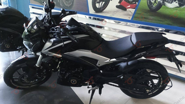 2025 bajaj dominar 250