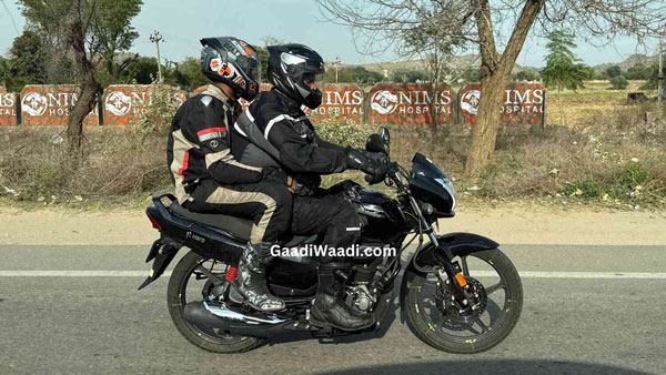 2025 hero super splendor spotted