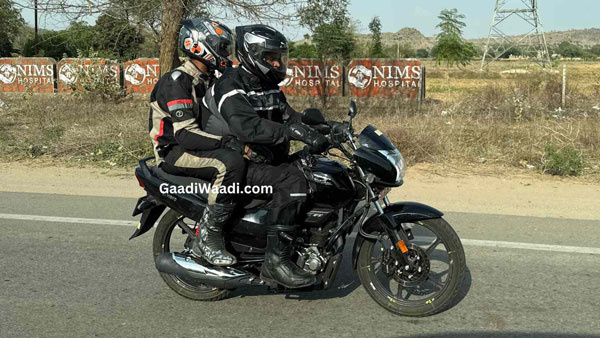 2025 hero super splendor spotted