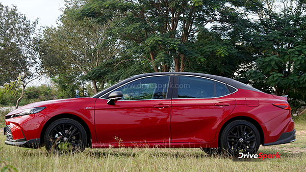 Toyota camry prices in india rise by rs 50 000