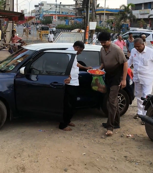 Actor vijay Spotted in Swift car Actor vijay Spotted in Swift car