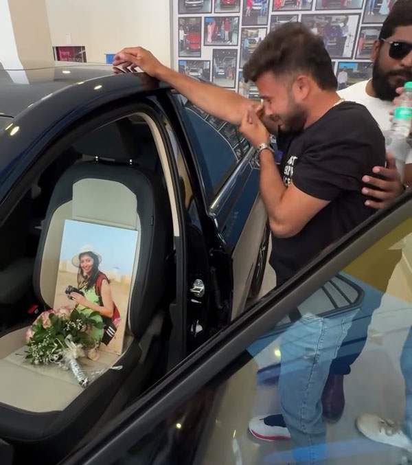 Husband Cries While Buying Virtus Car