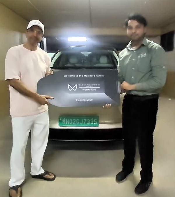 bollywood actor buys mahindra car