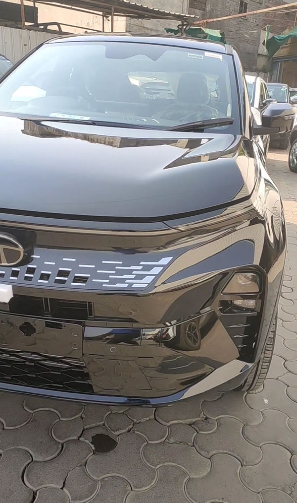 tata curvv dark edition