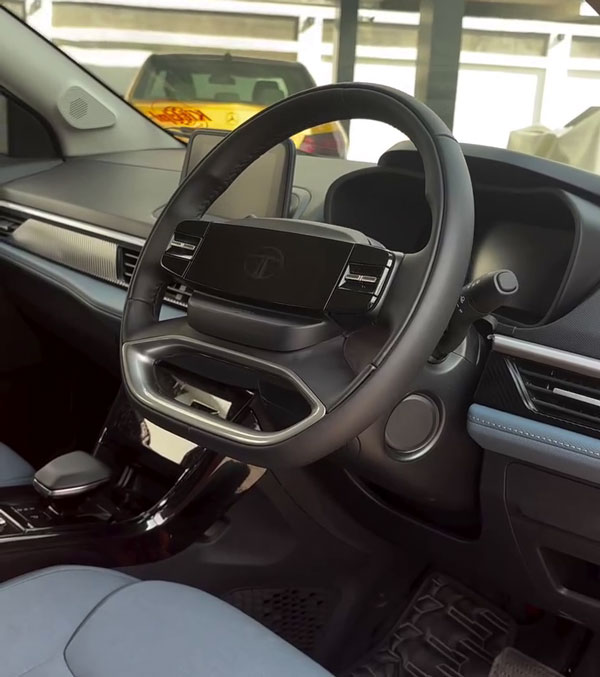 tata curvv ev in orange