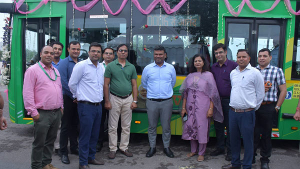 delhi government buys electric buses