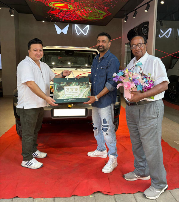 eijaz khan buys mahindra thar