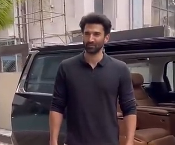 bollywood actor aditya roy kapur
