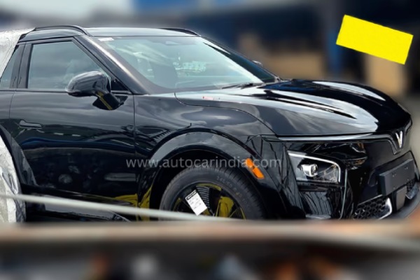 vinfast vf7 electric car spotted