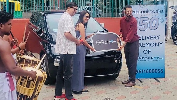 mg windsor pro electric cars