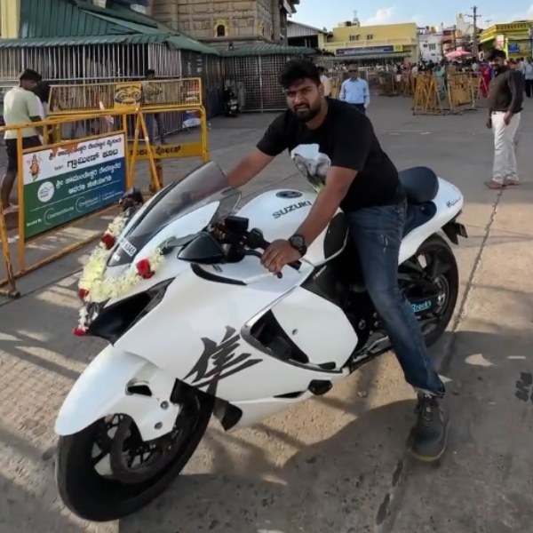 new suzuki hayabusa bike owner new suzuki hayabusa bike owner