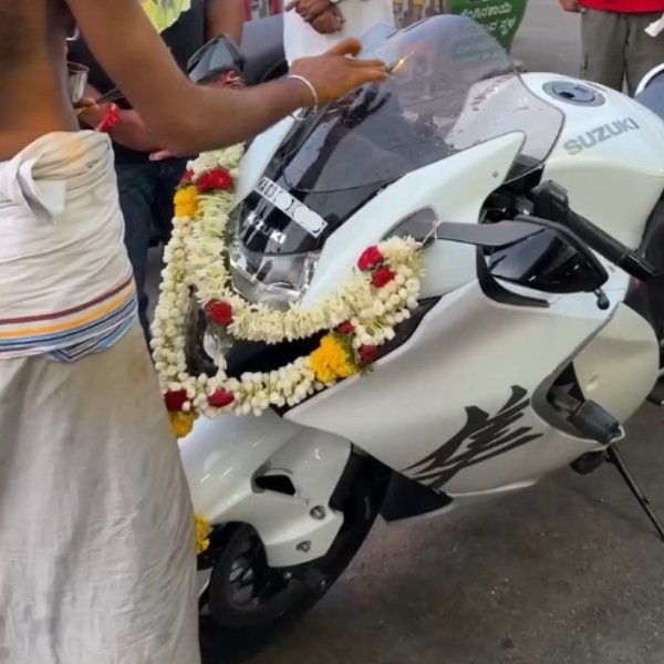 new suzuki hayabusa bike owner new suzuki hayabusa bike owner