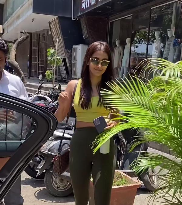 pooja hegde spotted in bmw