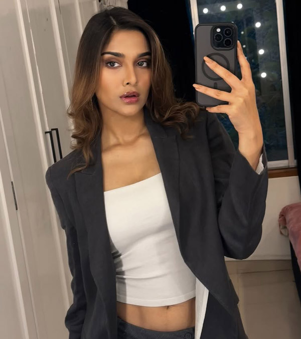 bollywood actress saiee manjrekar