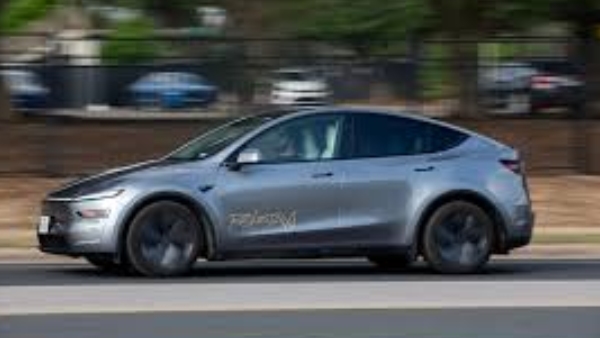 Tesla Model Y Automatic Delviery