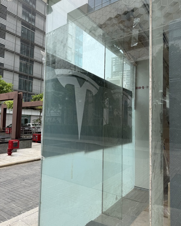 tesla s first indian dealership showroom