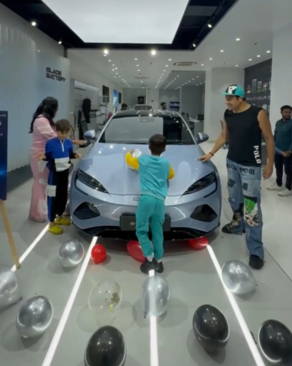 actress kashmera shah gifted