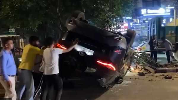 5-star rated tata harrier accident