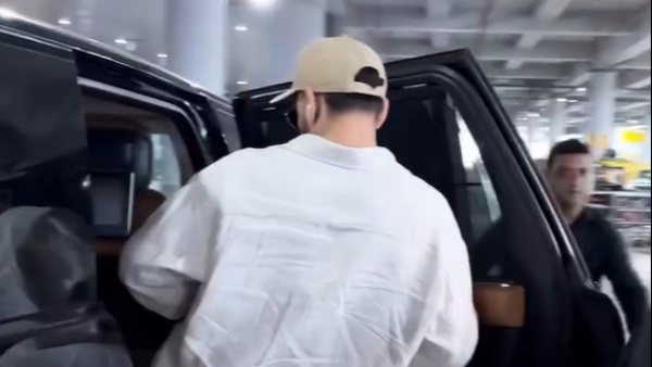 Virat Kohli Spotted In Discontinued Range Rover Vogue