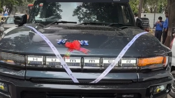 ranveer singh Hummer ev